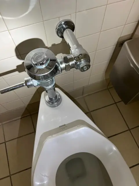 Fixture installation and repair for Garbage Disposal in Mill Creek East